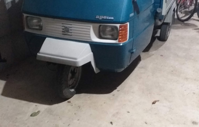 Piaggio Ape 703