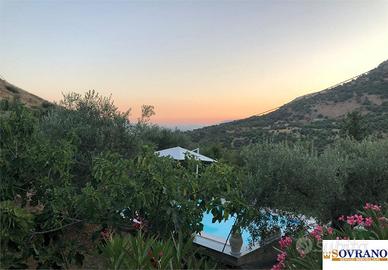 CARINI: VILLA INDIPENDENTE CON PISCINA