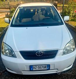 Vendersi TOYOTA COROLLA