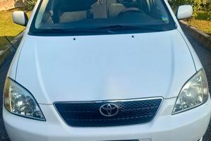 Vendersi TOYOTA COROLLA