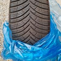 Gomme invernali 215/45 R17 Kleber + 2 Pirelli