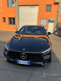 Mercedes-Benz Classe A 180d AMG Line Advanced Plus