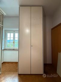 Armadio a due ante battente