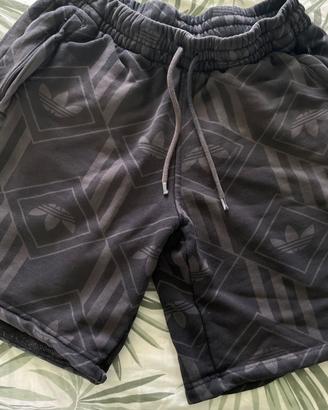 Pantaloncini adidas