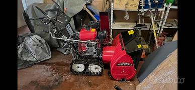 Turbina spazzaneve Honda con cingoli
