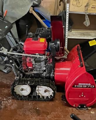 Turbina spazzaneve Honda con cingoli