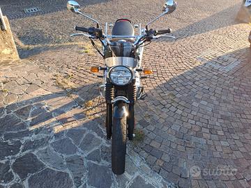 Royal Enfield Interceptor 2023