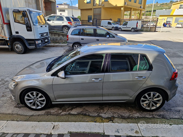 Volkswagen Golf 7 Highline 1.6 Tdi Blue emotion