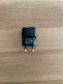 Caricabatterie universale da 12W