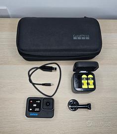 GoPro Hero 11 Black, Caricatore Telesin e Batterie