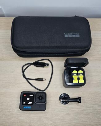 GoPro Hero 11 Black, Caricatore Telesin e Batterie