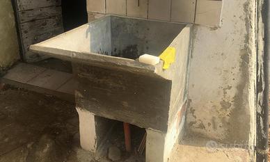 Lavabo da esterno in pietra