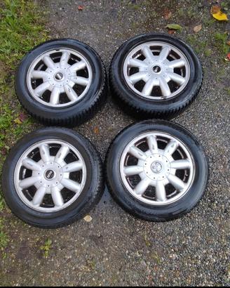 Gomme 175/65 R15  84T 