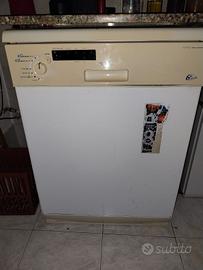 lavastoviglie Whirlpool