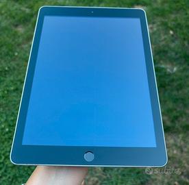 Ipad 5a generazione A1822 128 GB