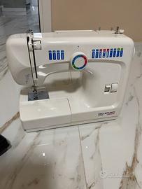 Macchina da cucire NUOVA