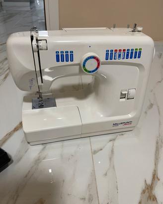 Macchina da cucire NUOVA