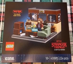 LEGO 40891 - Stranger Things - The Radio Station