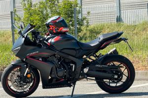 Honda CBR 650R E-Clutch