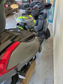 Metropolis 400RS