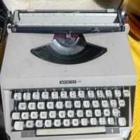 Macchina da scrivere manuale