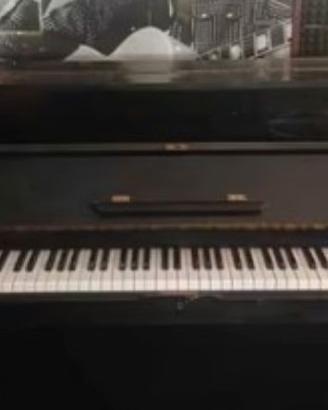 pianoforte verticale nero