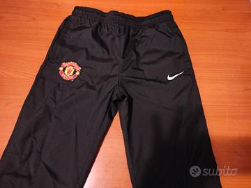 Pantone tuta Manchester UTD mai usato