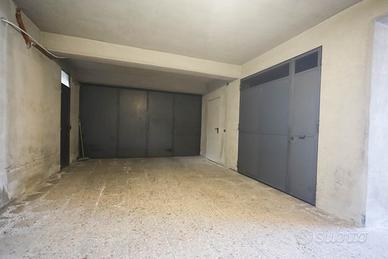 Rif.LP110| garage aci castello