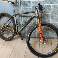 Trek Procaliber SRAMXX1 Fox Kashima Ruote Carbonio
