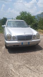 Mercedes e 250d w210