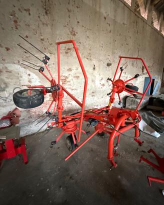 Kuhn GF422 Voltafieno/Girello
