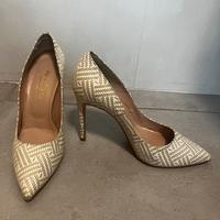 Scarpe con tacco a fantasia geometrica