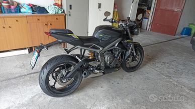 Triumph Street Triple 765 RS 2022