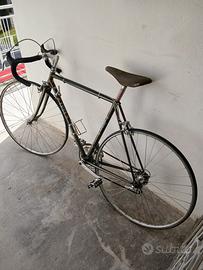 BICI  DA  CORSA   (  LUVI  )