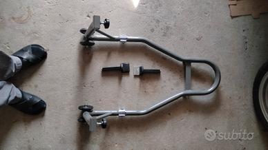 cavalletto post moto