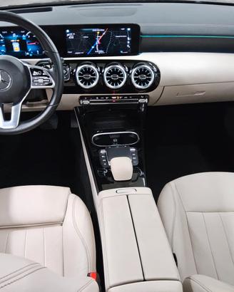 Mercedes-benz A 220 d Automatic Premium
