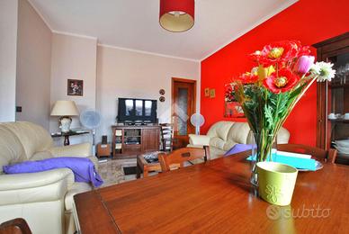 3 LOCALI A LIVORNO FERRARIS