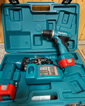 Trapano Makita con Torcia