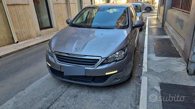 Peugeot 308 1.6 e-hdi 