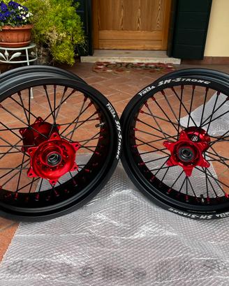 CERCHI FABA MOTARD TUBELESS