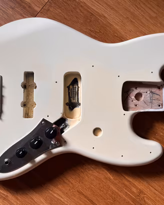 Corpo fender jazz bass