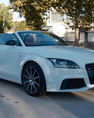 Audi TT Roadster 2.0 TDI QUATTRO  del 2009 (leggi)