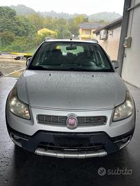 Vendiamo ricambi Fiat 16 anno 2010