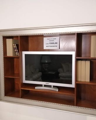 Porta tv sospeso