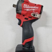 Avvitatore impulsi Milwaukee M12 + batteria 4ah 