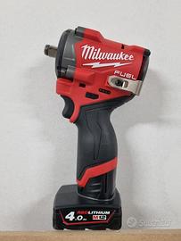 Avvitatore impulsi Milwaukee M12 + batteria 4ah 