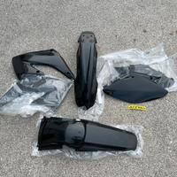 Plastiche Acerbid Cr 125 nuove