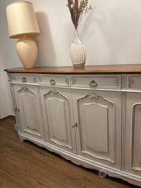Credenza