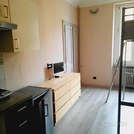 MONOLOCALE A TORINO