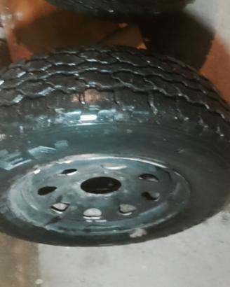 Cerchi e gomme
